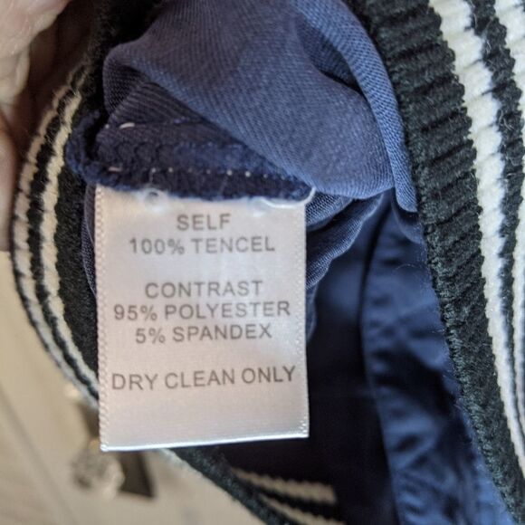 Harlowe & Graham Navy & black little zip-up - Picture 6 of 8